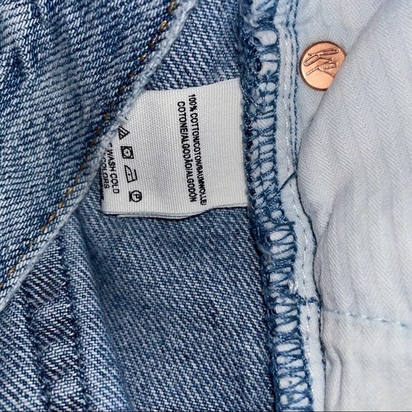 Distressed free people short size 29 - Picture 8 of 8